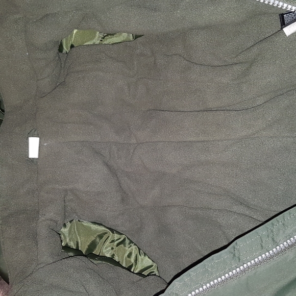 Snowsuit - Picture 4 of 8